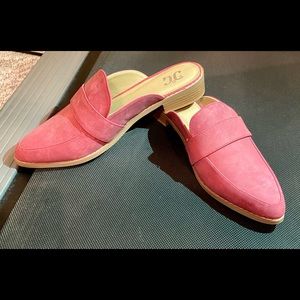 Size 9 Pink Mules